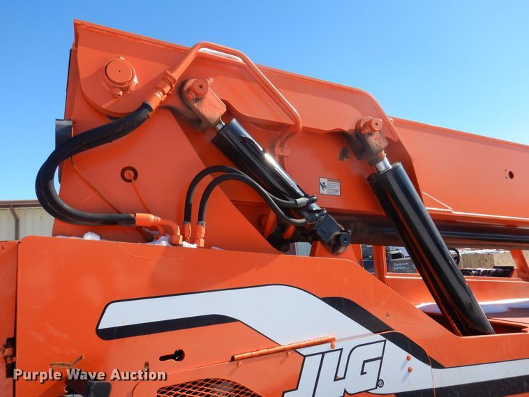 image for item DK5152 2012 SkyTrak 6042  telehandler