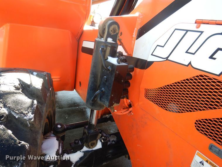 image for item DK5152 2012 SkyTrak 6042  telehandler