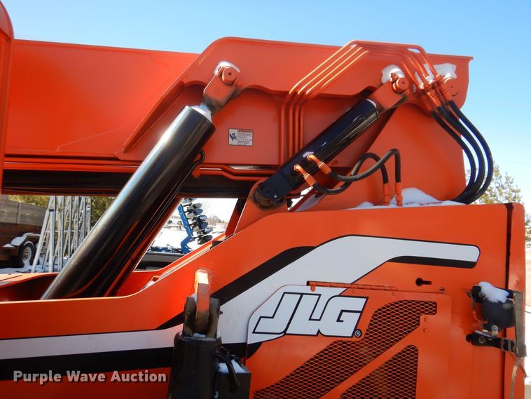 image for item DK5152 2012 SkyTrak 6042  telehandler