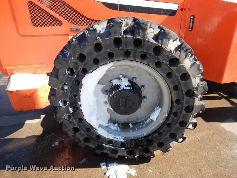 image for item DK5152 2012 SkyTrak 6042  telehandler