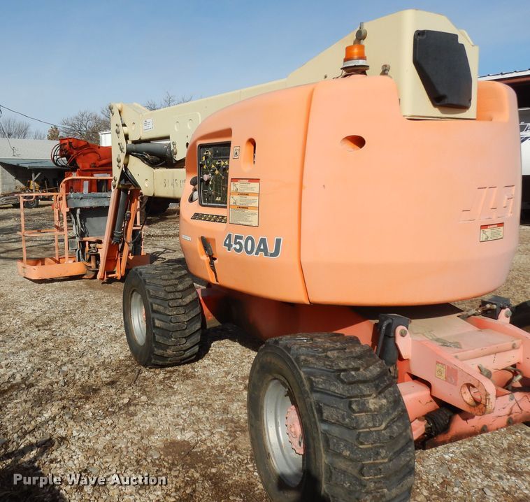 image for item DK7610 2000 JLG 450AJ  boom lift
