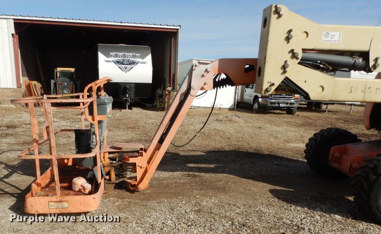 image for item DK7610 2000 JLG 450AJ  boom lift