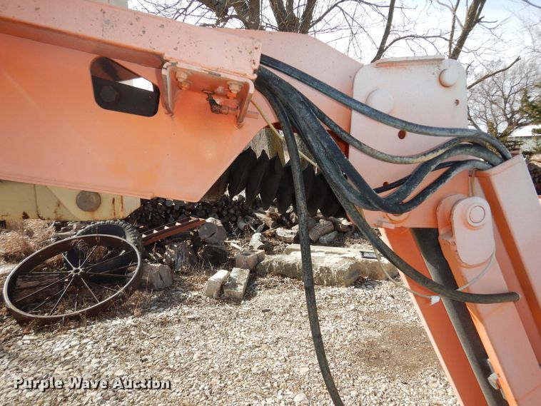 image for item DK7610 2000 JLG 450AJ  boom lift