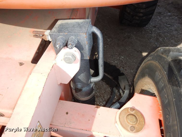 image for item DK7610 2000 JLG 450AJ  boom lift