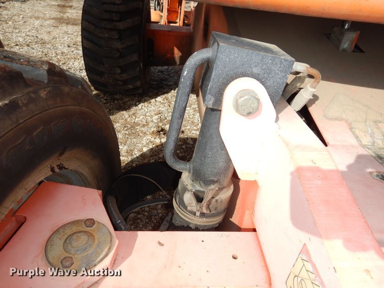 image for item DK7610 2000 JLG 450AJ  boom lift