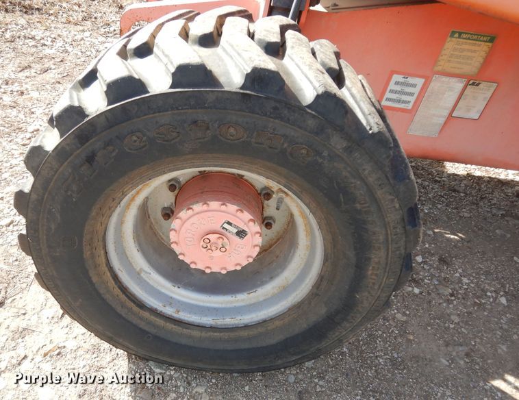 image for item DK7610 2000 JLG 450AJ  boom lift