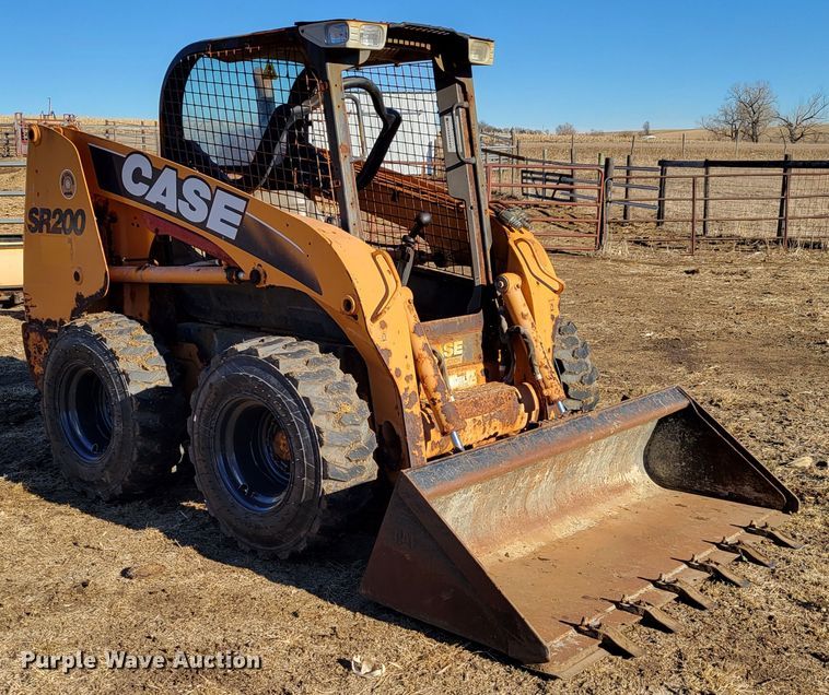 image for item DM8213 2011 Case SR200  skid steer loader