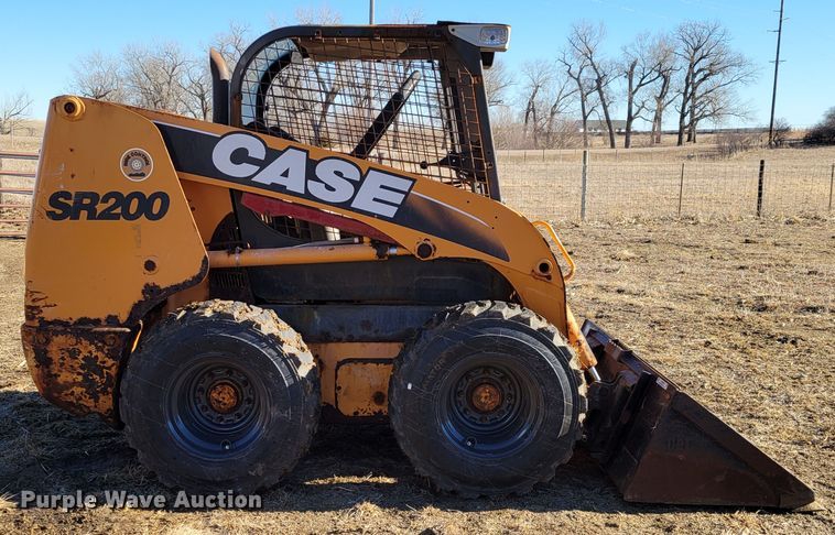 image for item DM8213 2011 Case SR200  skid steer loader