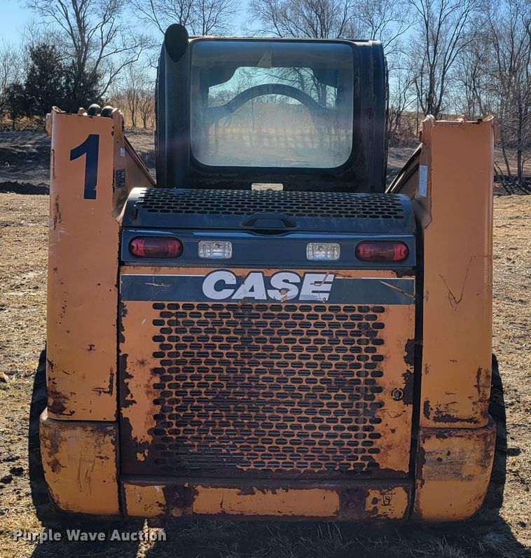 image for item DM8213 2011 Case SR200  skid steer loader