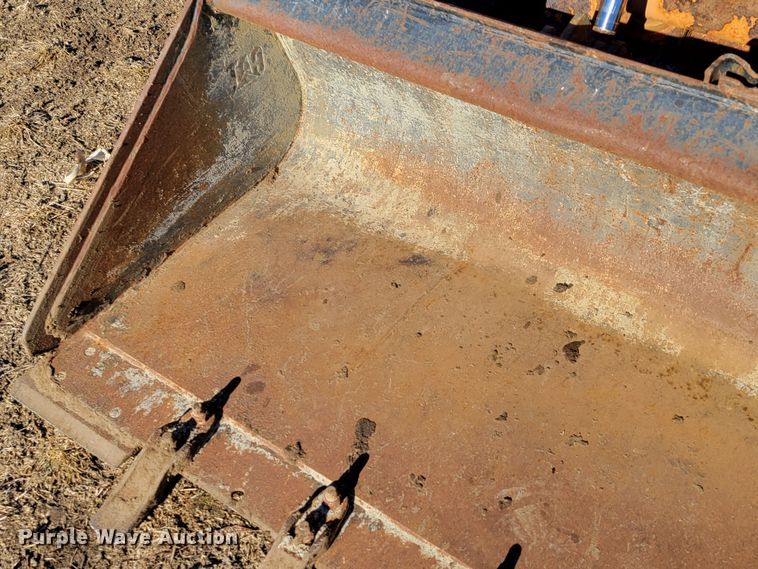 image for item DM8213 2011 Case SR200  skid steer loader