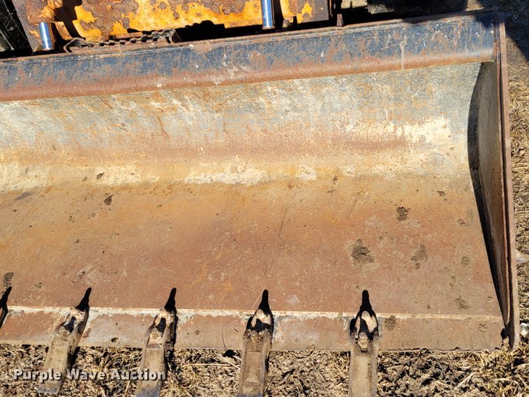 image for item DM8213 2011 Case SR200  skid steer loader