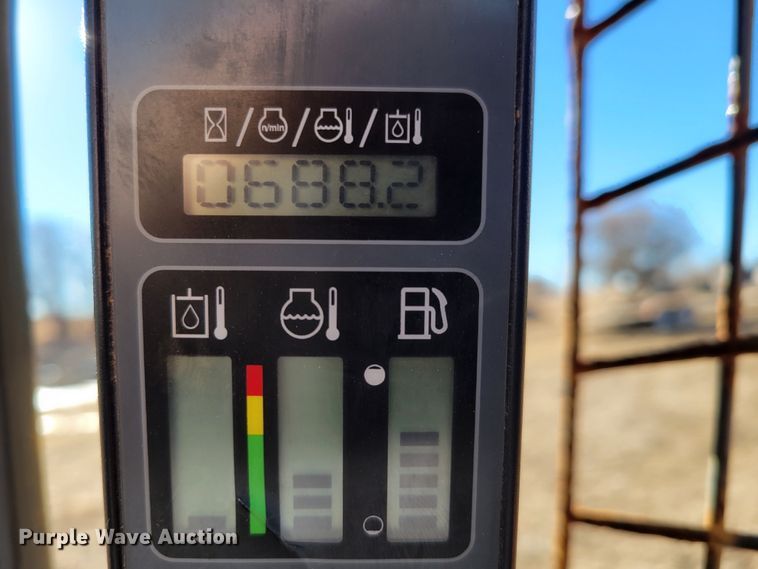 image for item DM8213 2011 Case SR200  skid steer loader