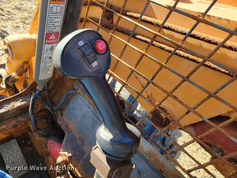 image for item DM8213 2011 Case SR200  skid steer loader