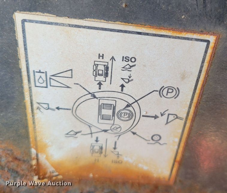 image for item DM8213 2011 Case SR200  skid steer loader