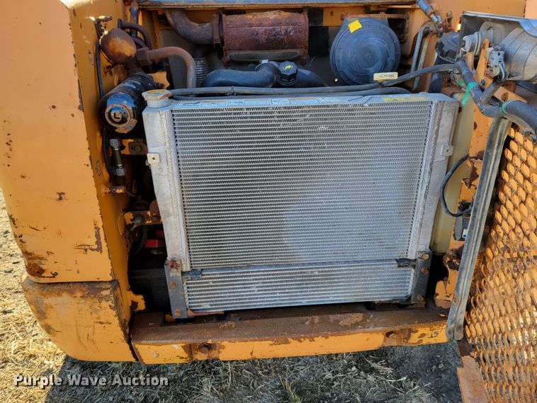 image for item DM8213 2011 Case SR200  skid steer loader