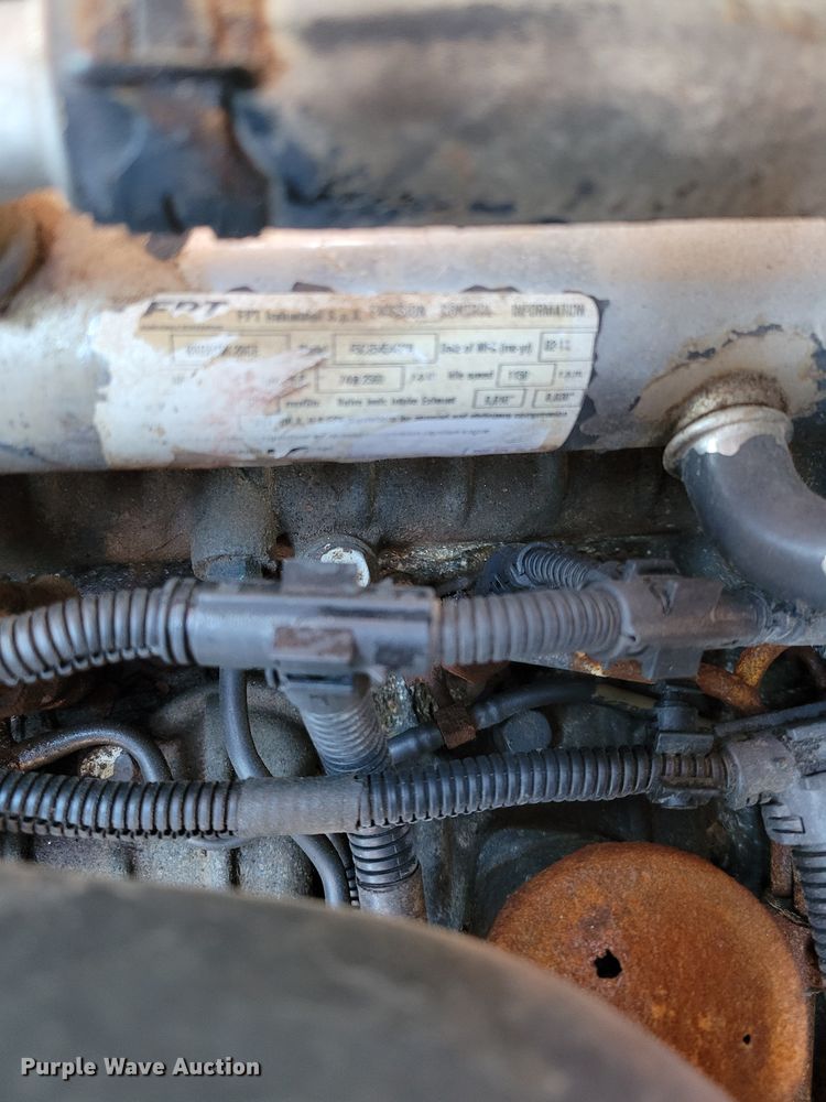 image for item DM8213 2011 Case SR200  skid steer loader