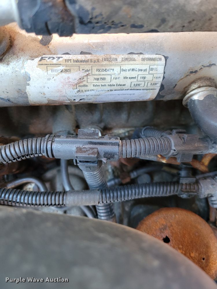 image for item DM8213 2011 Case SR200  skid steer loader