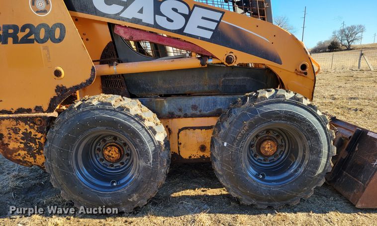 image for item DM8213 2011 Case SR200  skid steer loader