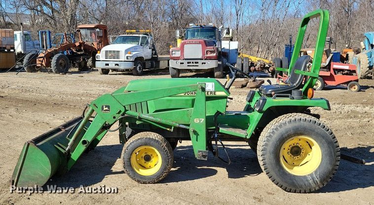 image for item DM8217 John Deere 855  MFWD tractor