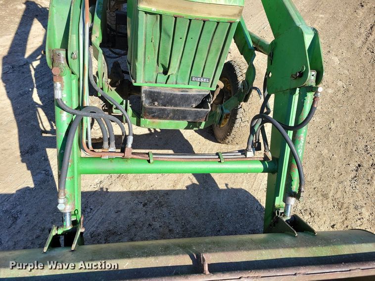 image for item DM8217 John Deere 855  MFWD tractor