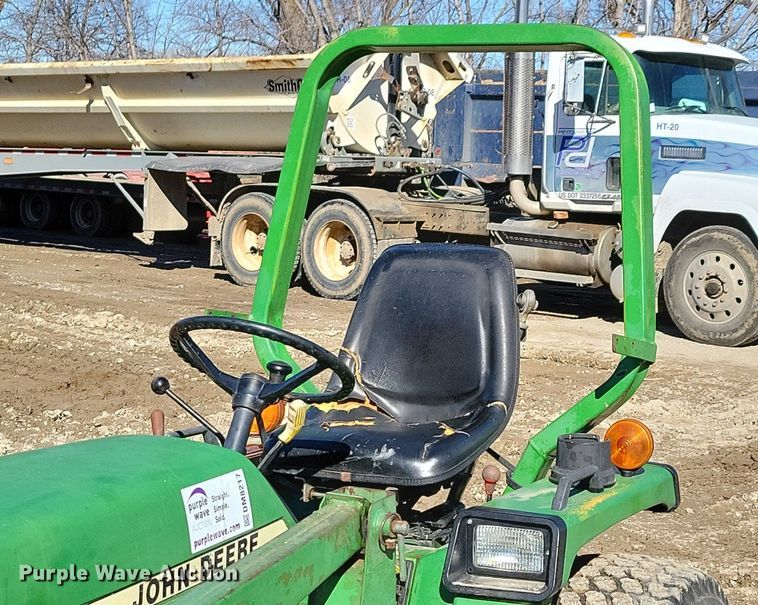 image for item DM8217 John Deere 855  MFWD tractor