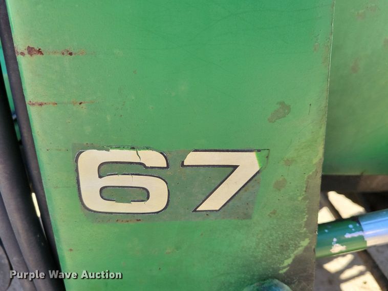 image for item DM8217 John Deere 855  MFWD tractor