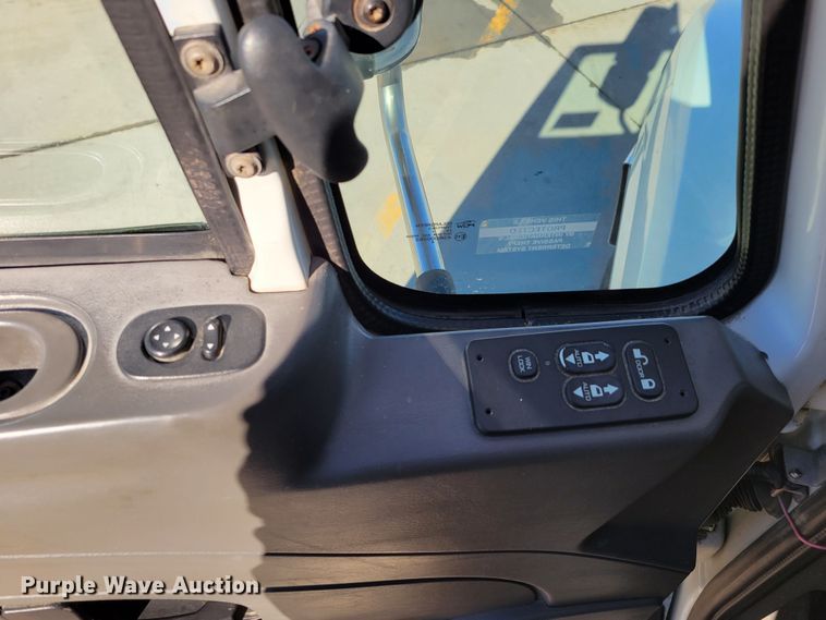 image for item DM8218 2013 International TerraStar  Ext. Cab dump truck