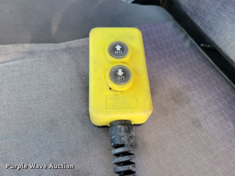 image for item DM8218 2013 International TerraStar  Ext. Cab dump truck