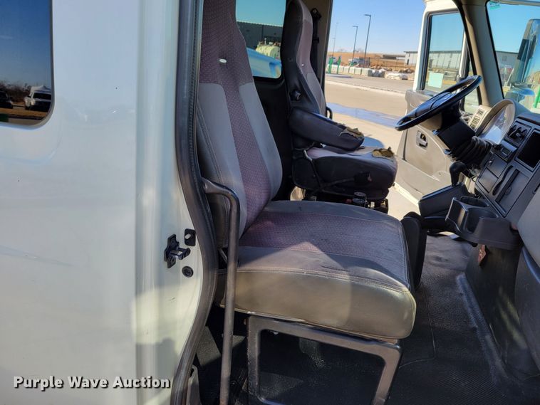 image for item DM8218 2013 International TerraStar  Ext. Cab dump truck