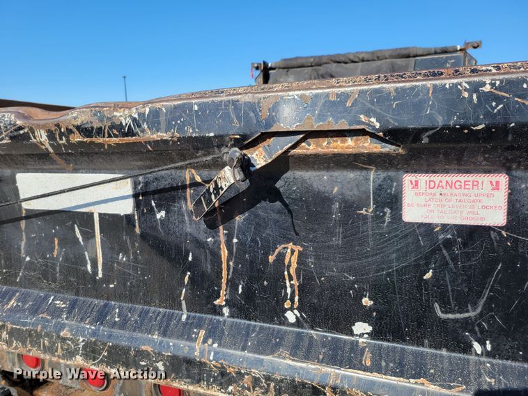 image for item DM8218 2013 International TerraStar  Ext. Cab dump truck