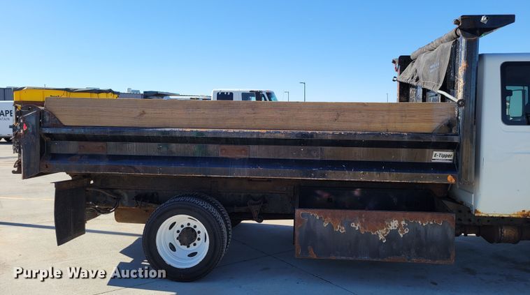image for item DM8218 2013 International TerraStar  Ext. Cab dump truck