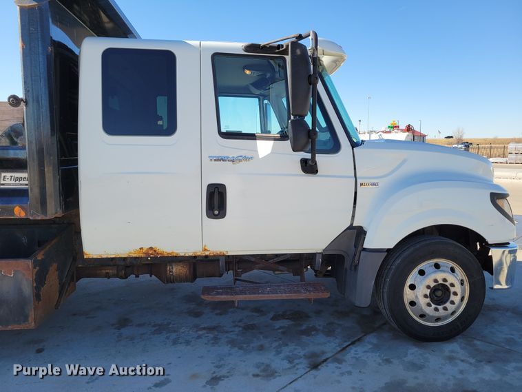 image for item DM8218 2013 International TerraStar  Ext. Cab dump truck