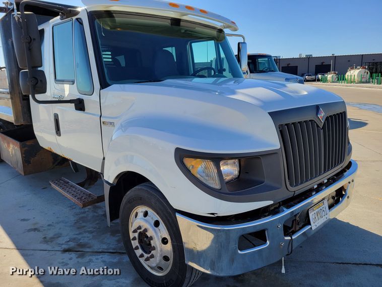 image for item DM8218 2013 International TerraStar  Ext. Cab dump truck
