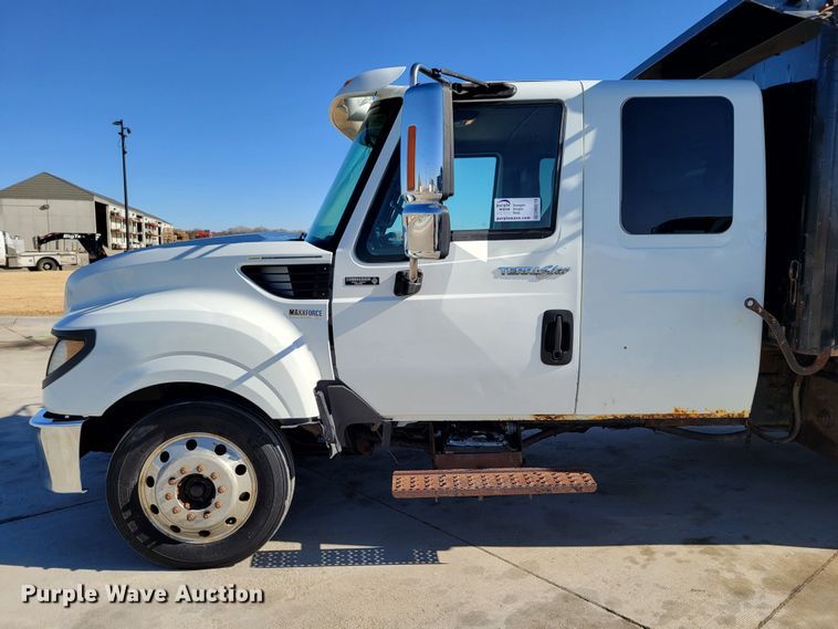 image for item DM8218 2013 International TerraStar  Ext. Cab dump truck