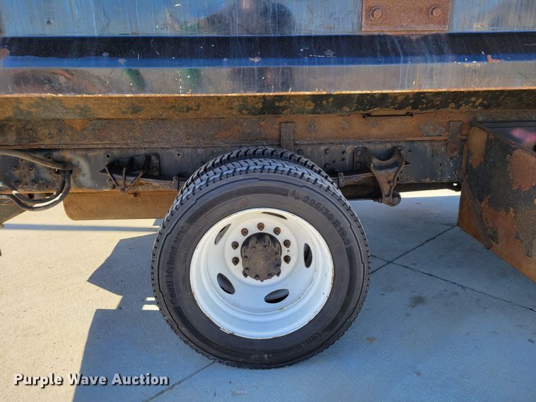 image for item DM8218 2013 International TerraStar  Ext. Cab dump truck