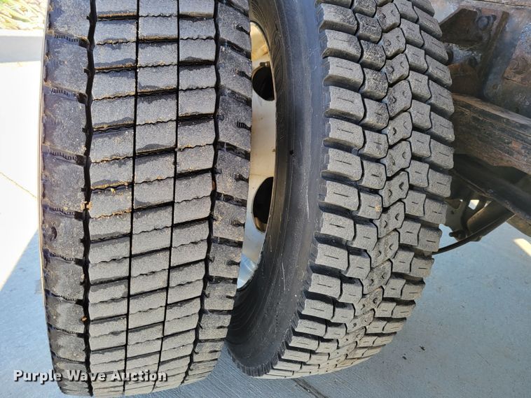 image for item DM8218 2013 International TerraStar  Ext. Cab dump truck