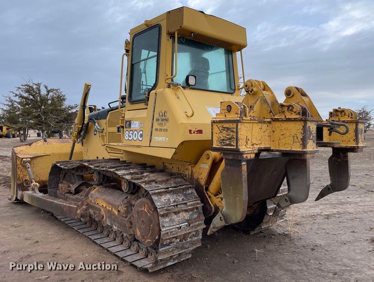 image for item DN4549 2003 John Deere 850C Series II LT  dozer