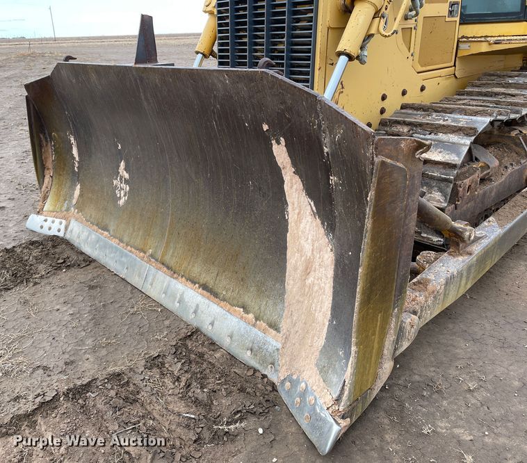 image for item DN4549 2003 John Deere 850C Series II LT  dozer