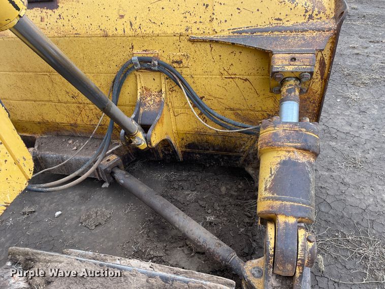 image for item DN4549 2003 John Deere 850C Series II LT  dozer