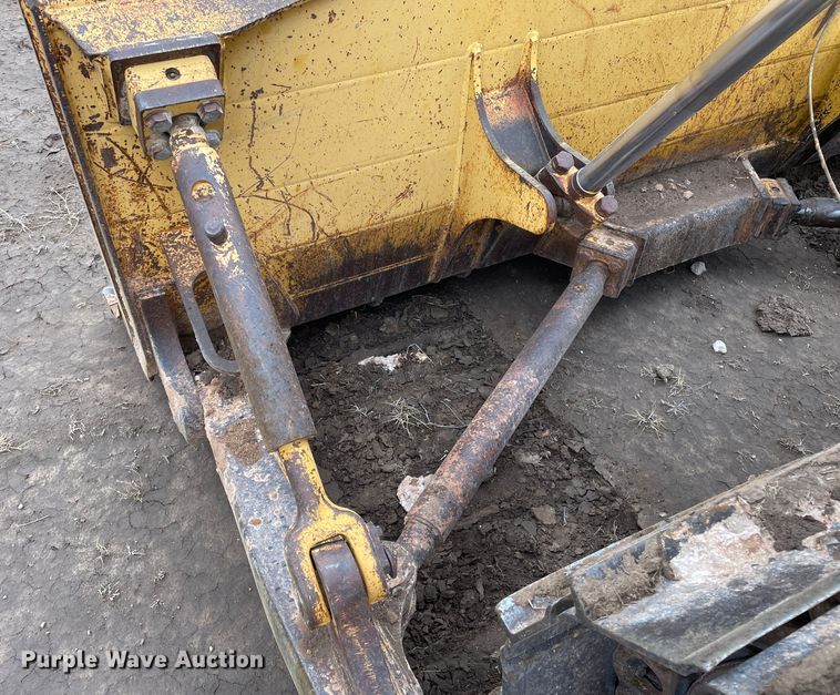 image for item DN4549 2003 John Deere 850C Series II LT  dozer