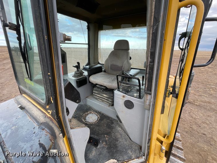 image for item DN4549 2003 John Deere 850C Series II LT  dozer