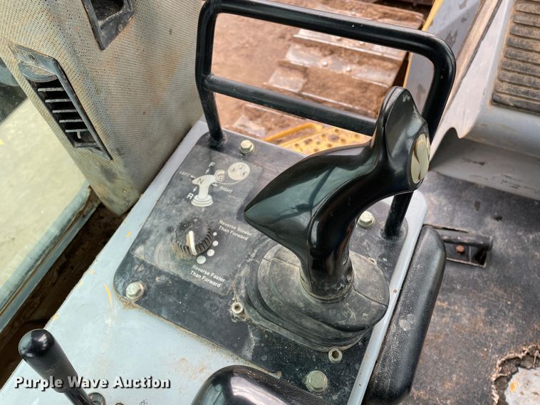 image for item DN4549 2003 John Deere 850C Series II LT  dozer