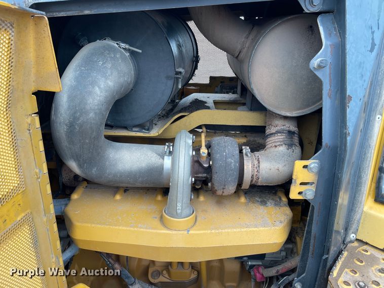 image for item DN4549 2003 John Deere 850C Series II LT  dozer