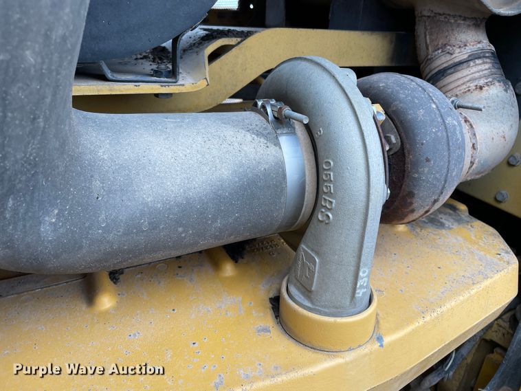 image for item DN4549 2003 John Deere 850C Series II LT  dozer