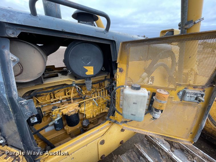 image for item DN4549 2003 John Deere 850C Series II LT  dozer