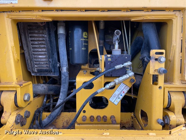 image for item DN4549 2003 John Deere 850C Series II LT  dozer