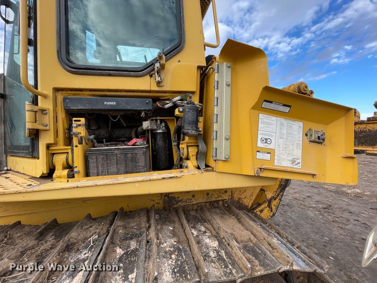 image for item DN4549 2003 John Deere 850C Series II LT  dozer