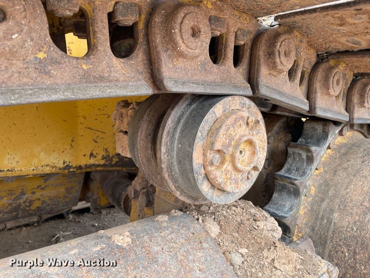 image for item DN4549 2003 John Deere 850C Series II LT  dozer