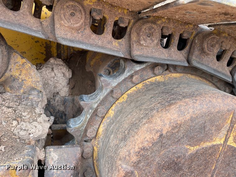 image for item DN4549 2003 John Deere 850C Series II LT  dozer