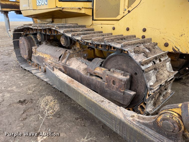 image for item DN4549 2003 John Deere 850C Series II LT  dozer